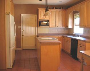 Kitchen, Custom Cabinets