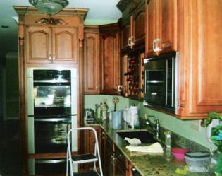 Kitchen, Custom Cabinets